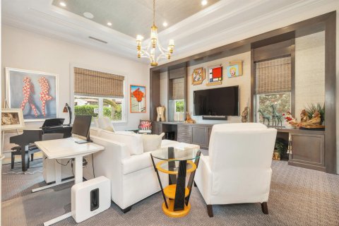 House in West Palm Beach, Florida 4 bedrooms, 477.24 sq.m. № 2243562 - photo 15