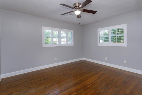House in Maitland, Florida 3 bedrooms, 161.09 sq.m. № 2396406 - photo 21