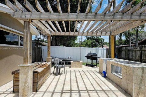 Casa en venta en Hollywood, Florida, 4 dormitorios, 131.55 m2 № 1840714 - foto 30