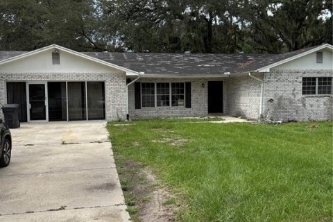 House in Brandon, Florida 3 bedrooms, 214.7 sq.m. № 1815841 - photo 1