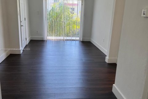 Appartement à louer à Miami, Floride: 2 chambres № 1953683 - photo 4