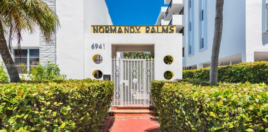 Condo in Miami Beach, Florida, 1 bedroom  № 2090907