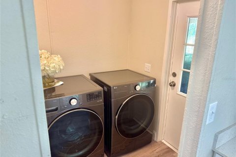 Apartamento en alquiler en Davenport, Florida, 3 dormitorios, 120.4 m2 № 1887005 - foto 13