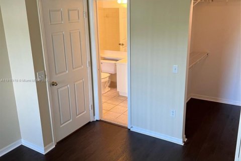 Купить кондоминиум в Форт-Лодердейл, Флорида 1 спальня, 73.76м2, № 2017053 - фото 20