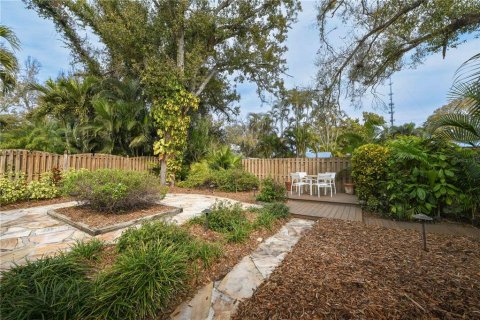House in Sarasota, Florida 3 bedrooms, 184.88 sq.m. № 2354788 - photo 16