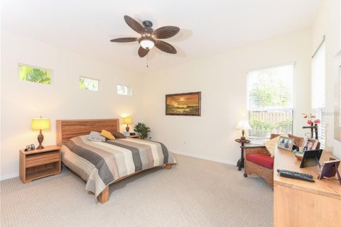 House in Sarasota, Florida 3 bedrooms, 184.88 sq.m. № 2354788 - photo 8