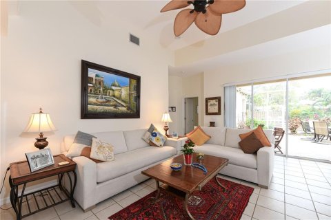 House in Sarasota, Florida 3 bedrooms, 184.88 sq.m. № 2354788 - photo 5