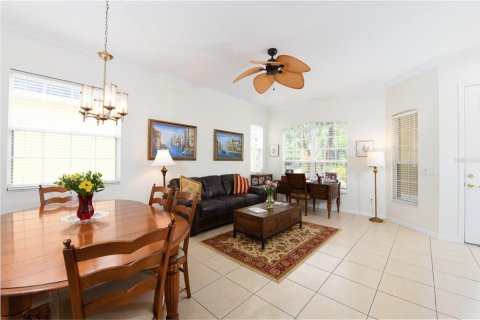 House in Sarasota, Florida 3 bedrooms, 184.88 sq.m. № 2354788 - photo 4