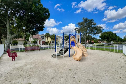 Купить виллу или дом в Бойнтон-Бич, Флорида 3 комнаты, 113.15м2, № 2083483 - фото 28
