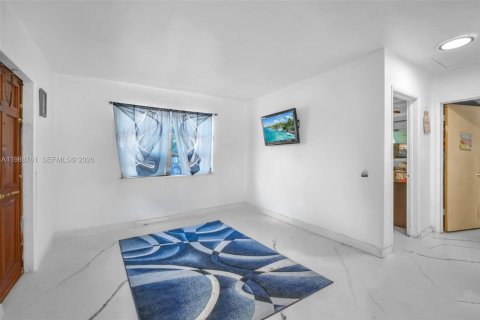 Купить виллу или дом в Норт-Майами, Флорида 3 спальни, 108.97м2, № 2051044 - фото 6