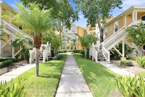 Condo in Saint Petersburg, Florida, 1 bedroom № 2227627