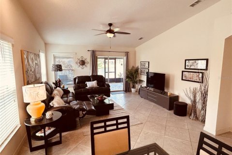 House in Poinciana, Florida 2 bedrooms, 116.87 sq.m. № 1900421 - photo 20