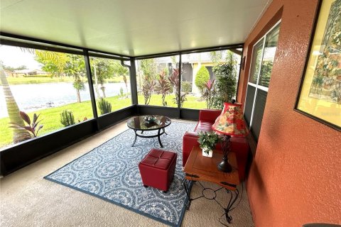 House in Poinciana, Florida 2 bedrooms, 116.87 sq.m. № 1900421 - photo 10