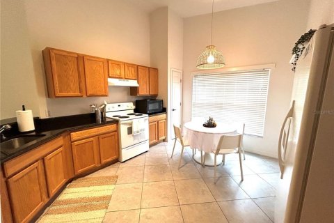 House in Poinciana, Florida 2 bedrooms, 116.87 sq.m. № 1900421 - photo 25