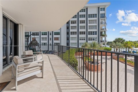 Купить кондоминиум в Майами-Бич, Флорида 3 спальни, 196.49м2, № 1955387 - фото 22