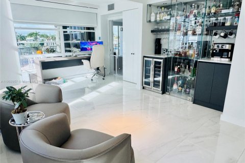 Купить кондоминиум в Майами-Бич, Флорида 3 спальни, 196.49м2, № 1955387 - фото 7