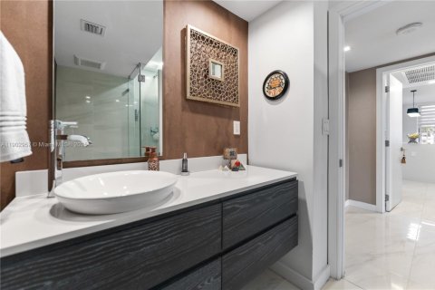 Купить кондоминиум в Майами-Бич, Флорида 3 спальни, 196.49м2, № 1955387 - фото 12