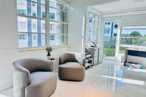 Купить кондоминиум в Майами-Бич, Флорида 3 спальни, 196.49м2, № 1955387 - фото 8