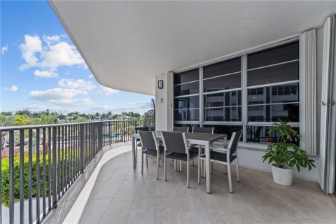 Купить кондоминиум в Майами-Бич, Флорида 3 спальни, 196.49м2, № 1955387 - фото 19