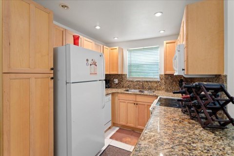Condo in Boca Raton, Florida, 2 bedrooms  № 2242750 - photo 3