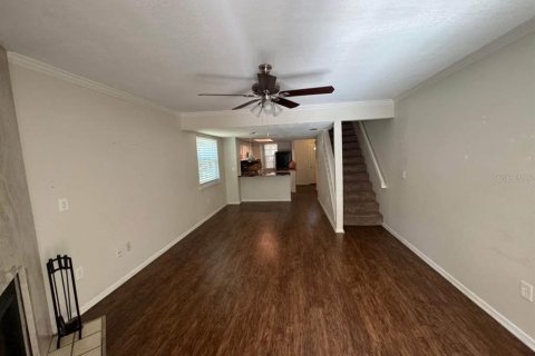 Townhouse in Tampa, Florida 2 bedrooms, 103.12 sq.m. № 1870086 - photo 5