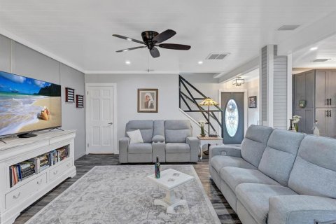 Adosado en venta en Seminole, Florida, 2 dormitorios, 163.97 m2 № 2126161 - foto 11