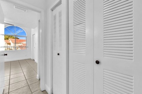 Condo in Miami, Florida, 2 bedrooms  № 1979966 - photo 20