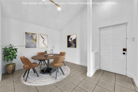 Condo in Miami, Florida, 2 bedrooms  № 1979966 - photo 5