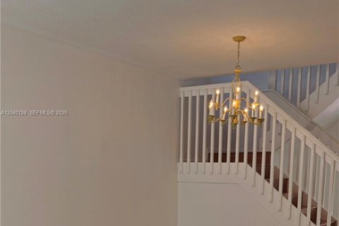 Townhouse in Miami, Florida 4 bedrooms, 196.02 sq.m. № 2086480 - photo 2