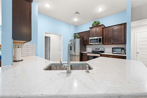 House in Homosassa, Florida 4 bedrooms, 211.91 sq.m. № 2226597 - photo 15