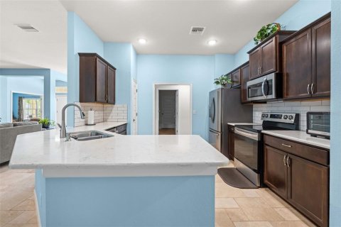 House in Homosassa, Florida 4 bedrooms, 211.91 sq.m. № 2226597 - photo 16