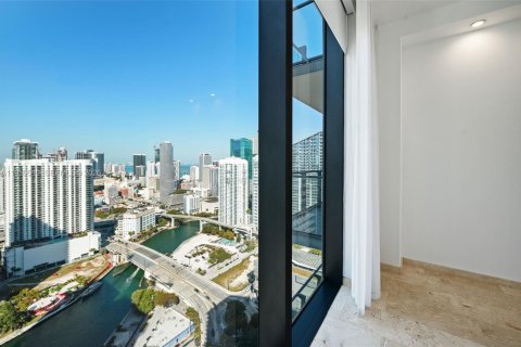 Купить кондоминиум в Майами, Флорида 3 спальни, 155.61м2, № 2025089 - фото 17