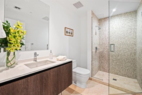 Купить кондоминиум в Майами, Флорида 3 спальни, 155.61м2, № 2025089 - фото 28