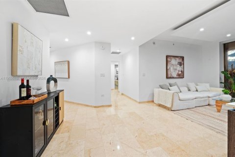 Купить кондоминиум в Майами, Флорида 3 спальни, 155.61м2, № 2025089 - фото 13