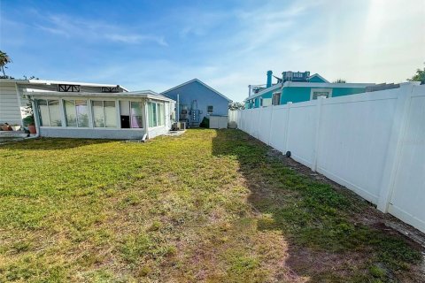 Immobilier commercial à vendre à Madeira Beach, Floride: 3 chambres, 118.82 m2 № 1733555 - photo 20