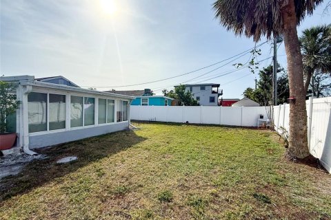 Immobilier commercial à vendre à Madeira Beach, Floride: 3 chambres, 118.82 m2 № 1733555 - photo 19
