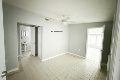 Immobilier commercial à vendre à Madeira Beach, Floride: 3 chambres, 118.82 m2 № 1733555 - photo 16