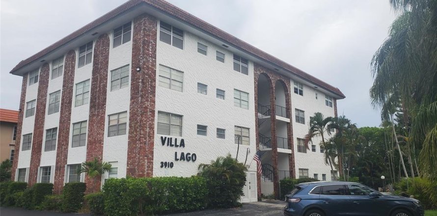 Condo in Deerfield Beach, Florida, 2 bedrooms № 2155147