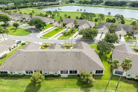 Villa ou maison à vendre à Kissimmee, Floride: 2 chambres, 129.78 m2 № 2230279 - photo 24