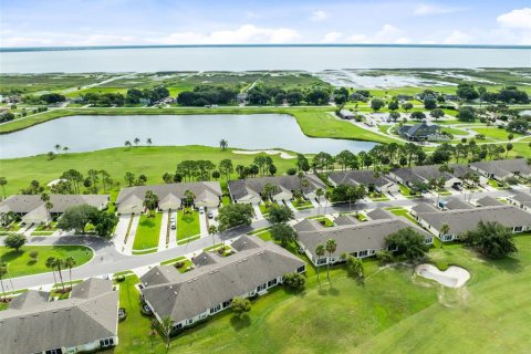 Villa ou maison à vendre à Kissimmee, Floride: 2 chambres, 129.78 m2 № 2230279 - photo 25