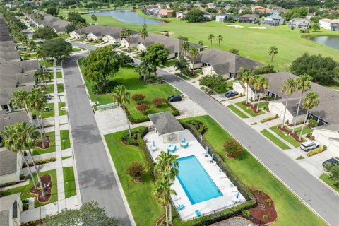 Villa ou maison à vendre à Kissimmee, Floride: 2 chambres, 129.78 m2 № 2230279 - photo 21