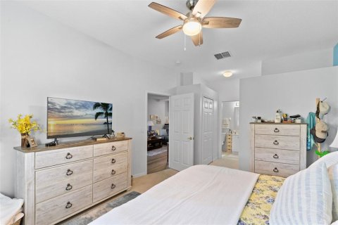 Villa ou maison à vendre à Kissimmee, Floride: 2 chambres, 129.78 m2 № 2230279 - photo 12