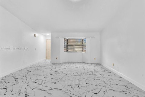 Villa ou maison à vendre à Port St. Lucie, Floride: 2 chambres, 109.07 m2 № 2024374 - photo 7