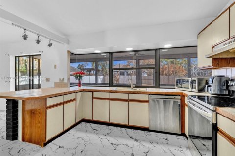 Villa ou maison à vendre à Port St. Lucie, Floride: 2 chambres, 109.07 m2 № 2024374 - photo 19