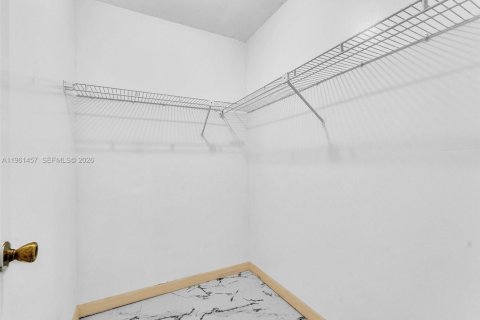 Villa ou maison à vendre à Port St. Lucie, Floride: 2 chambres, 109.07 m2 № 2024374 - photo 29