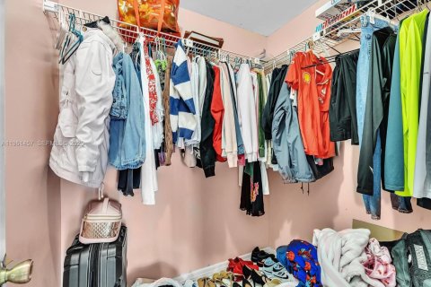 Villa ou maison à vendre à Port St. Lucie, Floride: 2 chambres, 109.07 m2 № 2024374 - photo 24