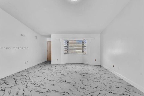 Villa ou maison à vendre à Port St. Lucie, Floride: 2 chambres, 109.07 m2 № 2024374 - photo 6