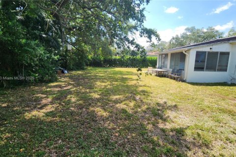 Casa en venta en Miami Shores, Florida, 2 dormitorios, 107.77 m2 № 1768615 - foto 15