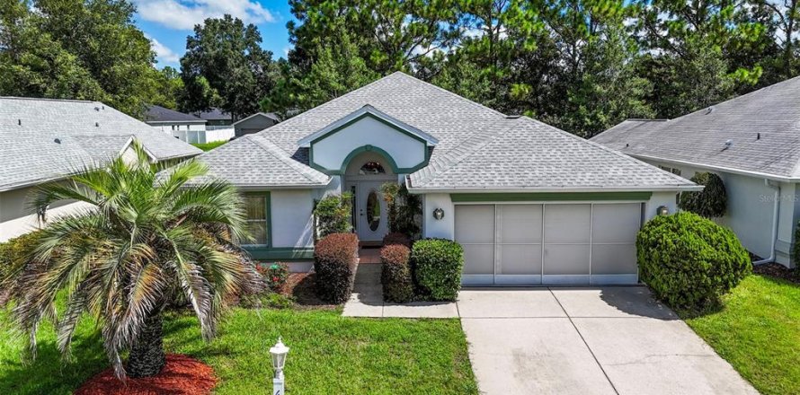 Villa ou maison à Ocala, Floride 3 chambres, 178.47 m2 № 1911704