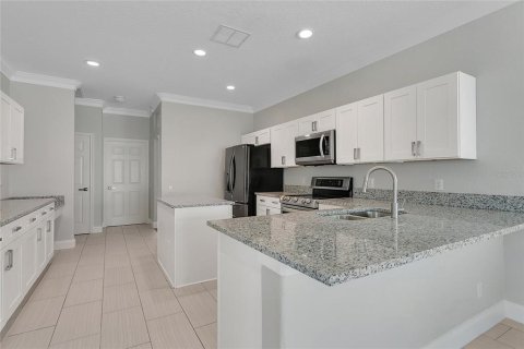 Casa en venta en Orlando, Florida, 4 dormitorios, 232.26 m2 № 1743617 - foto 12